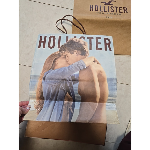 Lot of 3 Vintage Hollister Authentic Empty Couple Model Shopping Paper Tote Bag - Picture 4 of 5